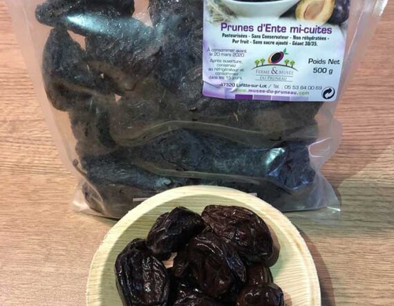 Prunes d'ente mi-cuites